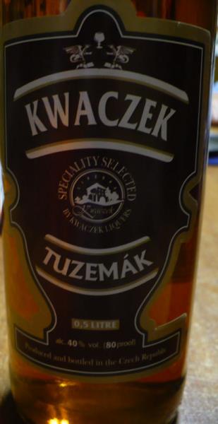 TUZEMÁK alc. 40 % vol., 0,5 l