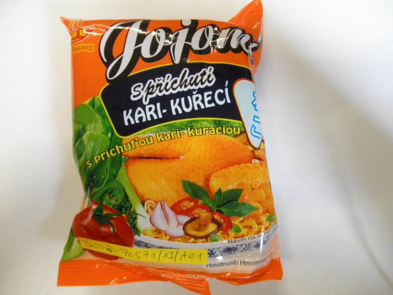 Instantní nudlová polévka Jojomi s příchutí KARI-KUŘECÍ