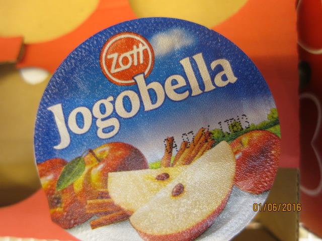 Zott Jogobella pečené jablko