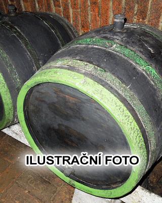 Chardonnay víno bílé polosladké, víno z EU - Španělsko