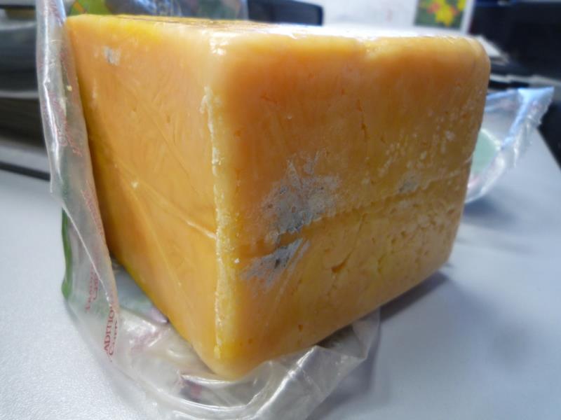 CHEDDAR MILD, sýr přírodní zrající z kravského mléka