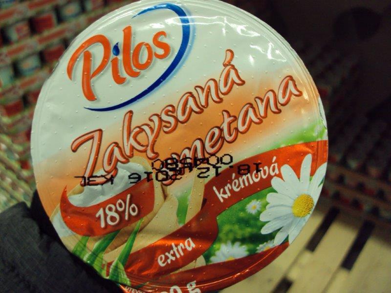 Zakysaná smetana extra krémová, PILOS