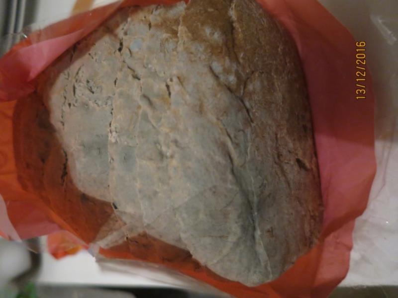 Toast tip, tmavý
