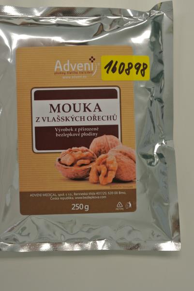 MOUKA Z VLAŠSKÝCH OŘECHŮ