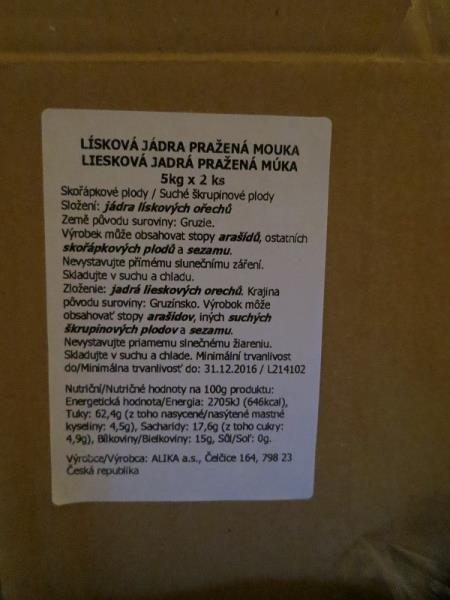 LÍSKOVÁ JÁDRA PRAŽENÁ MOUKA