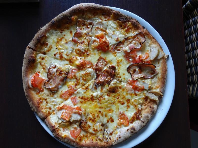 Pizza KUŘECÍ BACON RANCH