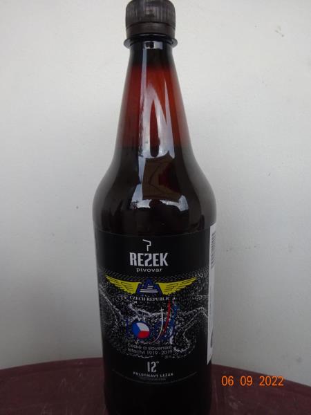 REZEK 12° POLOTMAVÝ LEŽÁK