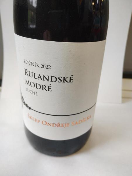 Rulandské modré, moravské zemské víno, suché, alk. 12,5 % obj., víno z České republiky
