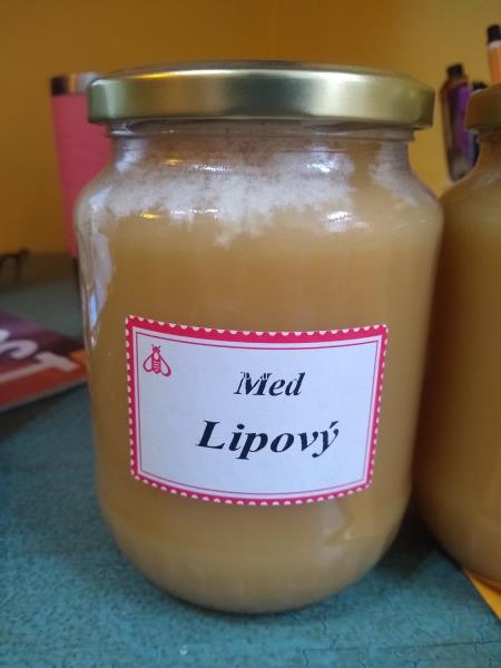 MED LIPOVÝ